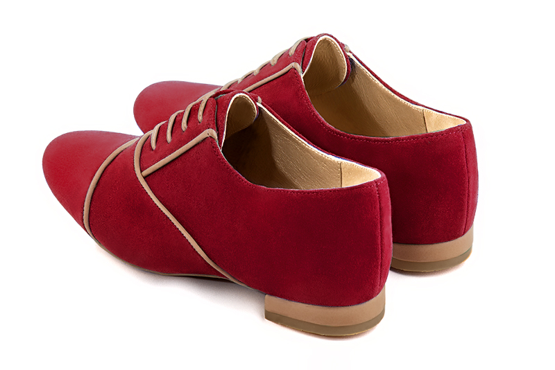 Burgundy red and caramel brown women's essential lace-up shoes. Round toe. Flat block heels. Rear view - Florence KOOIJMAN